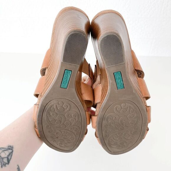 Thom McAn Womens Cross Wave Leather Studded Wedge Slide Sandals Brown Size 8 - Picture 4 of 7